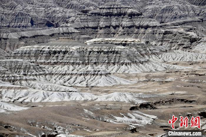 4月5日，西藏阿里札達(dá)土林。　李林 攝