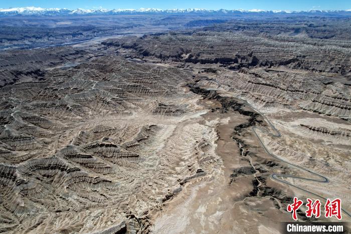 4月5日，西藏阿里札達(dá)土林。(無人機照片) 李林 攝