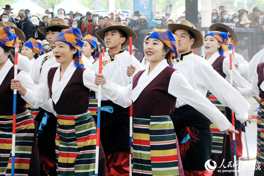 舞蹈《阿諧》。人民網(wǎng) 次仁羅布攝