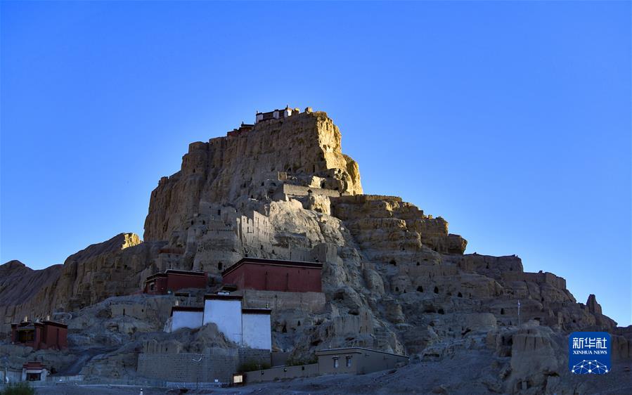 (新華全媒+)(13)國道之行 從雪山奔向大海丨古格落日