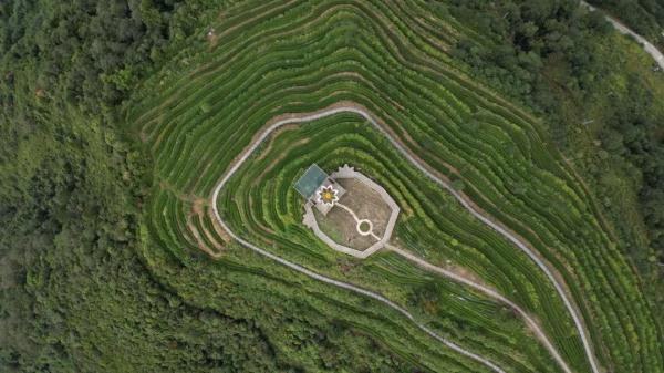 幾代建設(shè)者，歷經(jīng)半個(gè)多世紀(jì)完成！這是一條怎樣的公路？