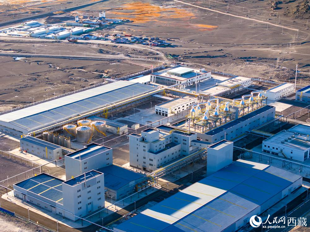 西藏扎布耶鹽湖綠色綜合開發(fā)利用萬噸電池級碳酸鋰項目。
