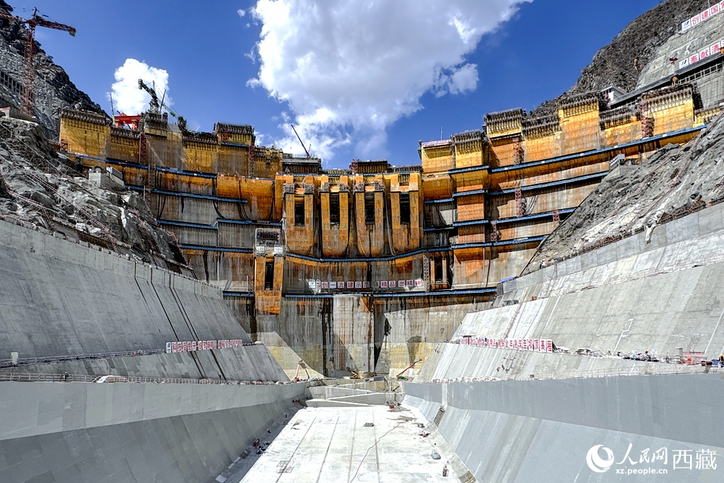 葉巴灘水電站。