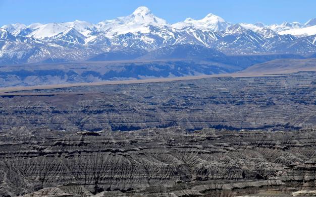 4月5日，西藏阿里札達(dá)土林?！±盍?攝